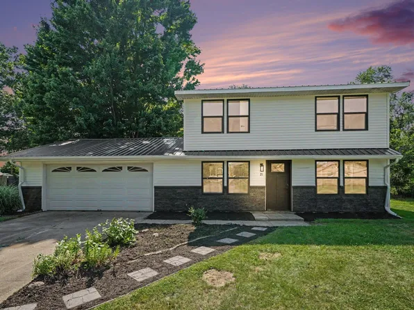 21 Barberry Dr, Osceola, IN 46561