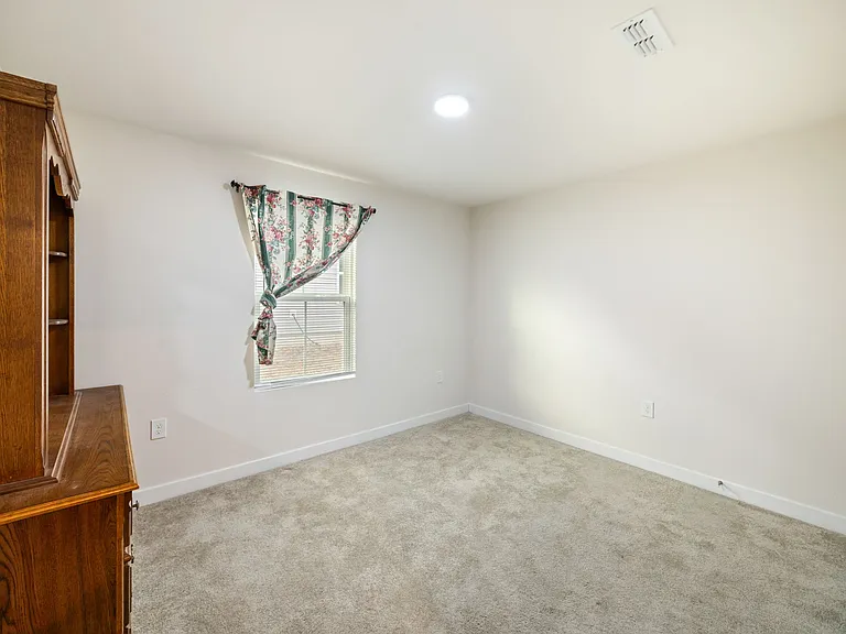 689 Hardwood Dr — Photo 18