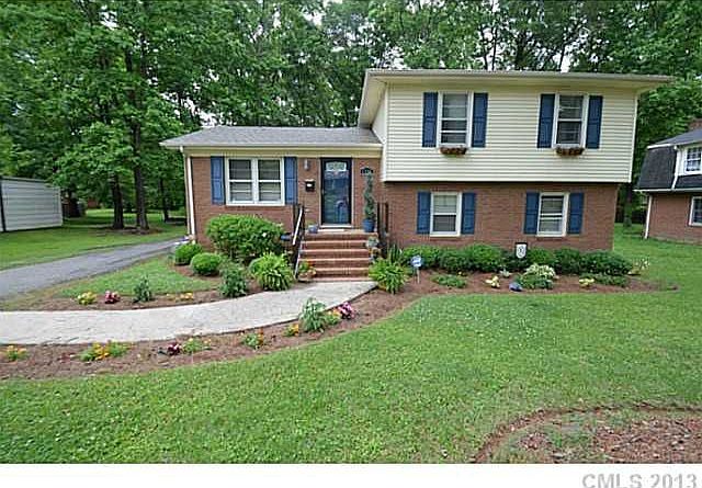 1st image of 6228 Bridlewood Ln