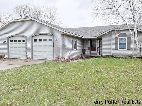3rd image of 11383 Stonehedge Dr