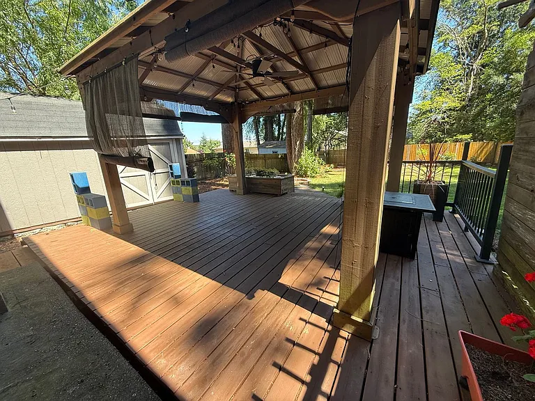4460 Fir Dr NE — Photo 20