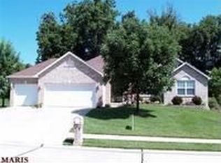 1019 Marions Cove Dr, Lake Saint Louis, MO 63367