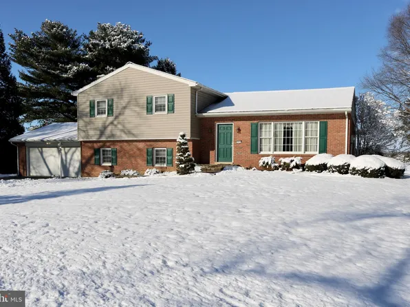 1386 Landisville Rd, Manheim, PA 17545