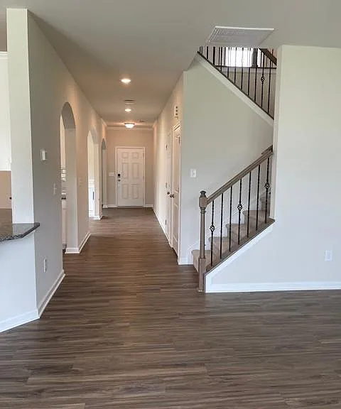 13516 Napoleon Dr — Photo 4