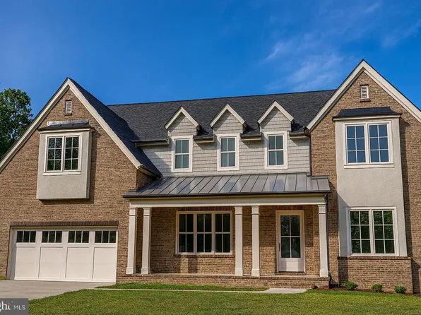 6587 29th St N, Arlington, VA 22213