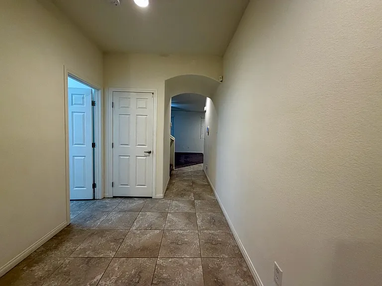 5844 Middle Rock St — Photo 3