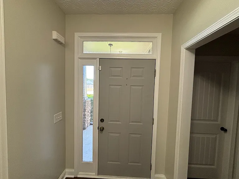 39 Taylor Way — Photo 3