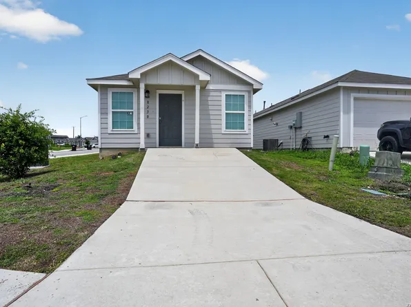 8230 Piedra Medina, San Antonio, TX 78252