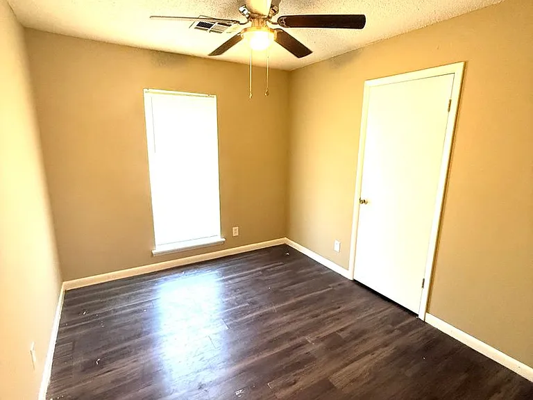 428 Fieldbrook Dr — Photo 5