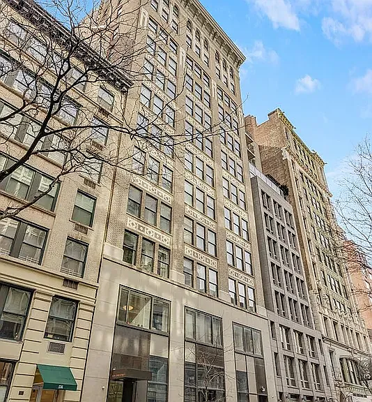 140 W 22nd St #2D — Photo 11