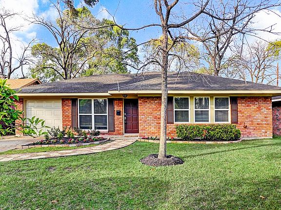 2nd image of 4614 De Lange Ln