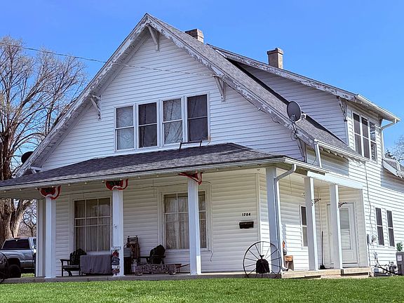 2nd image of 1704 Woodruff Ave
