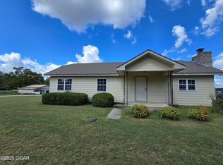 1823 E 12th St, Galena, KS 66739