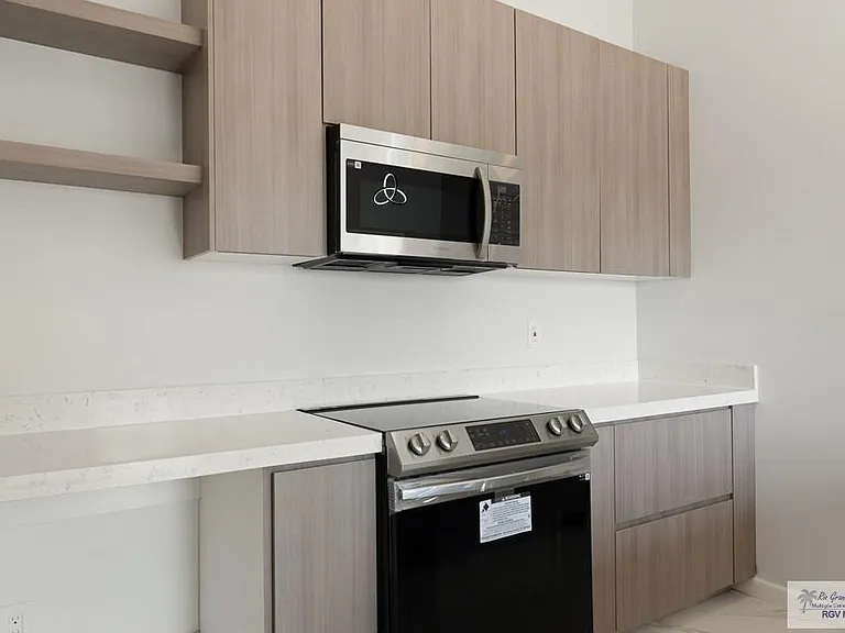 6941 Diamond Cove Dr — Photo 5