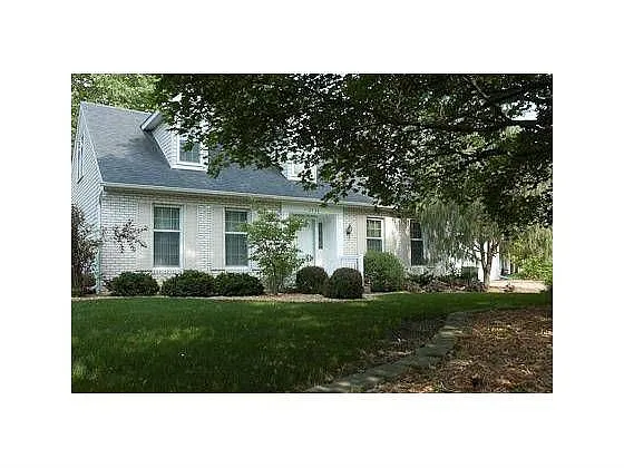 2836 Nottingham Dr E photo 1