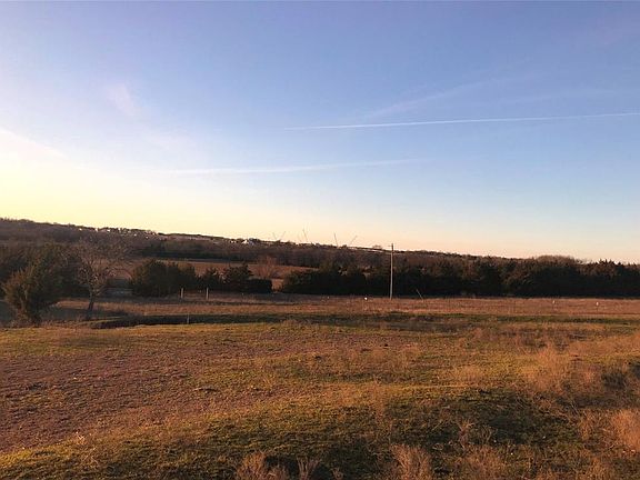 4th image of 1050 County Road 5066