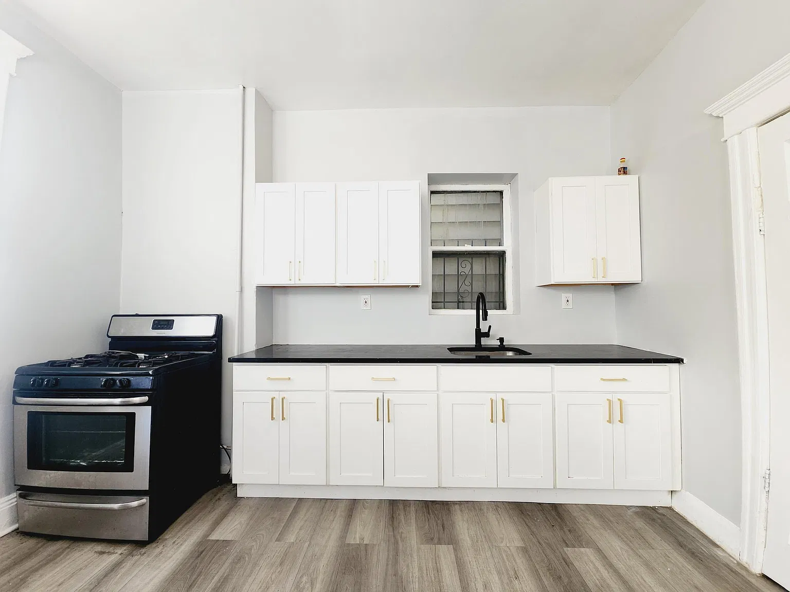 267 Fulton Ave — Photo 1