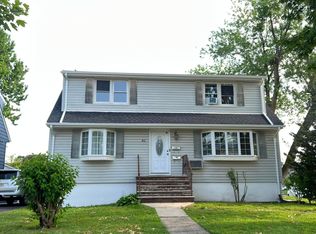 51 Calicooneck Rd FLOOR 2, South Hackensack, NJ 07606