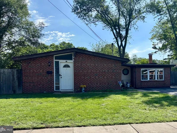 1203 Cathedral Dr, Glen Burnie, MD 21061