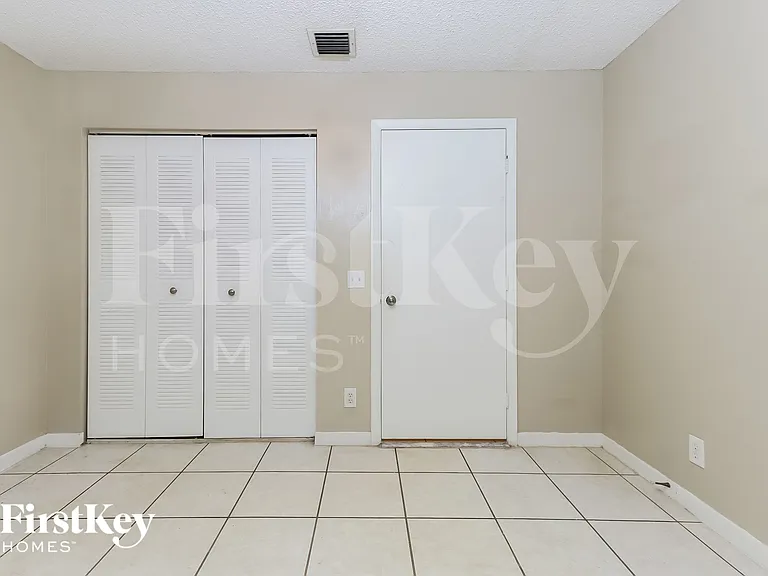 4652 Concordia Ln — Photo 12