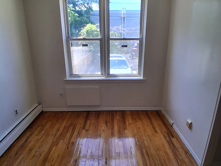 300 E 2nd St #1L — Photo 5