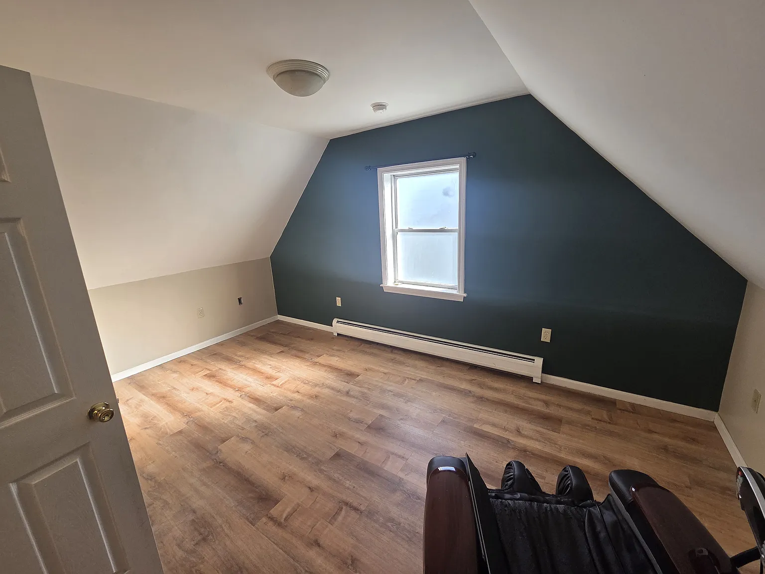 4 bed, $2,700 — Photo 3