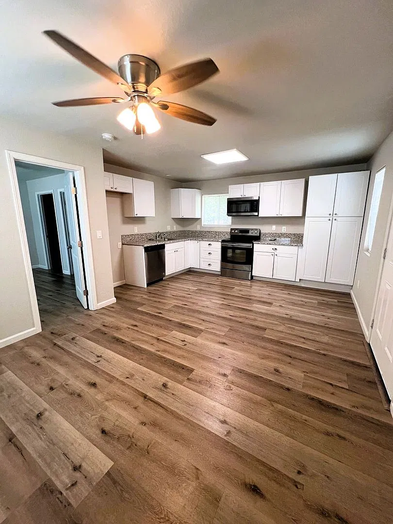 529 David Ave — Photo 2