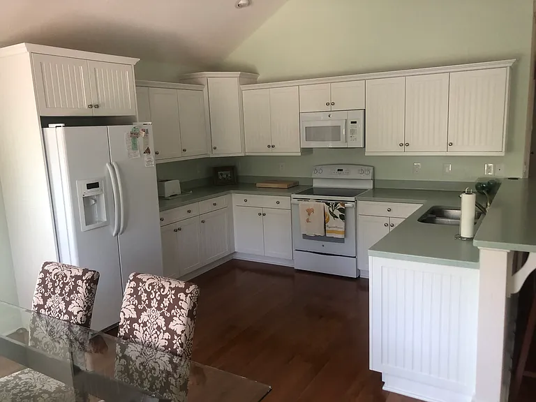 219 Quail Ln — Photo 4
