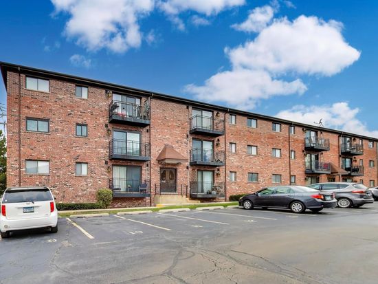 6820 W Raven St Unit 1B, Chicago, IL 60631