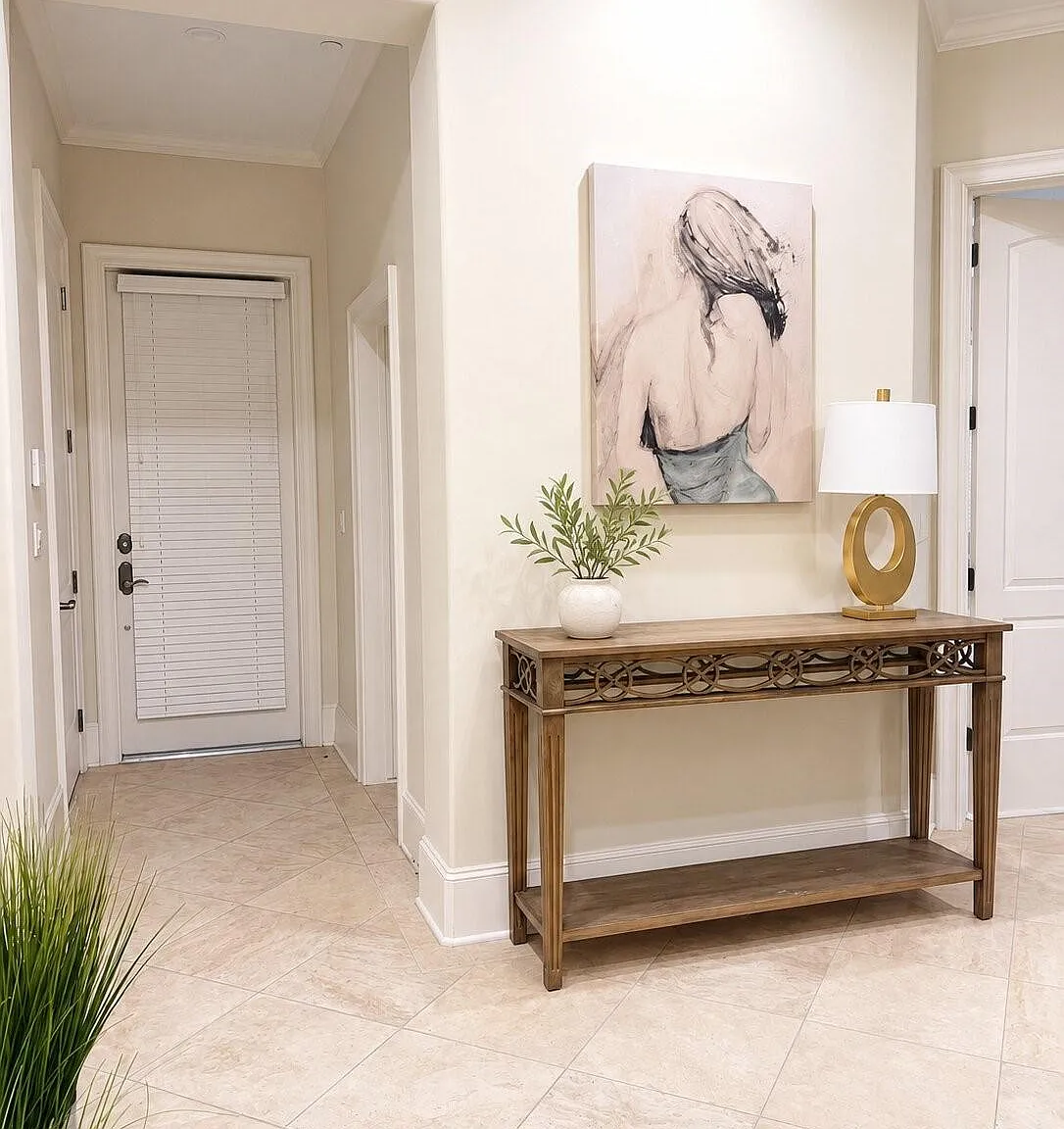 3 bed, 3.5 bath, 4076 sqft, $8,500 — Photo 4