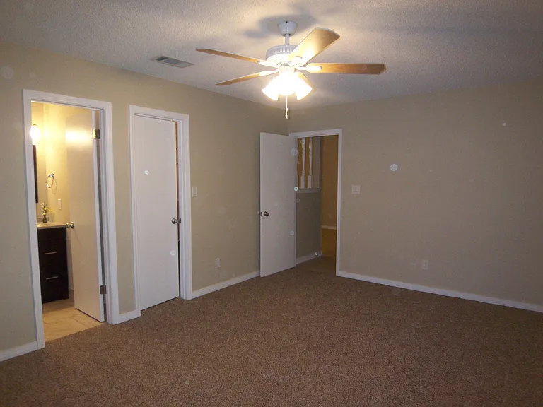 727 Valley Ridge Way — Photo 17