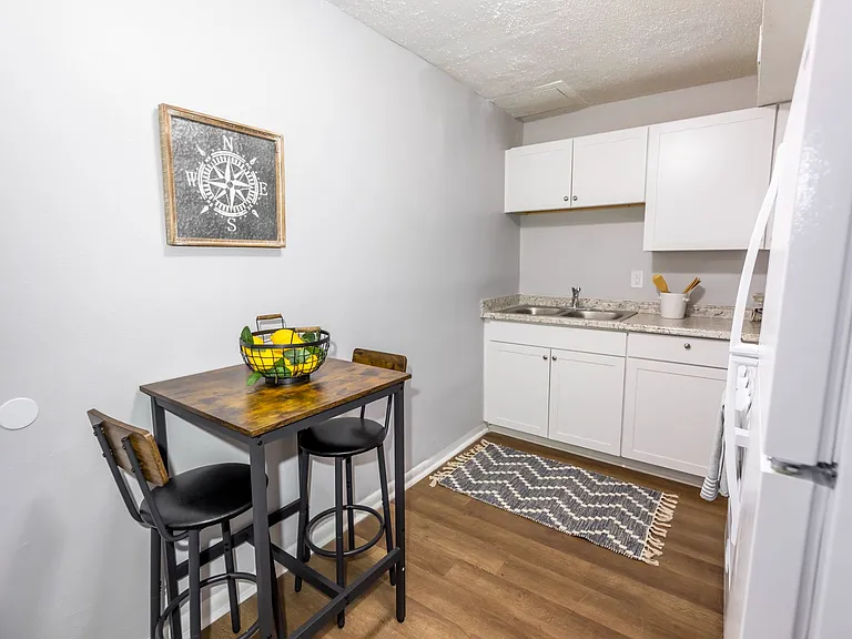 Graystoneplace Apartments — Photo 83