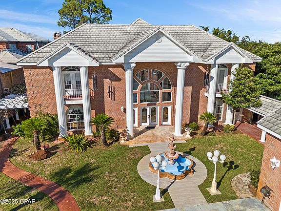 2nd image of 364 Walton Way