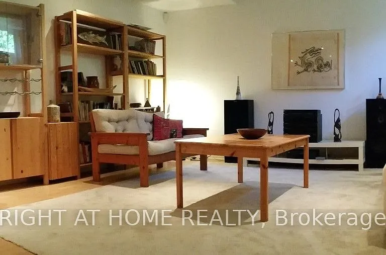 142 Windhurst Dr #B — Photo 5