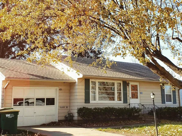 1202 N Elm St, Creston, IA 50801