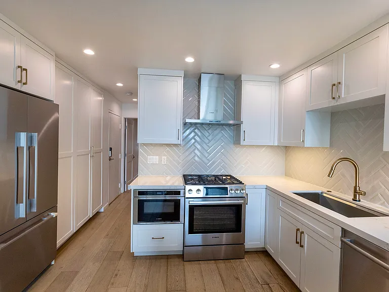 22 Navy St #306 — Photo 3