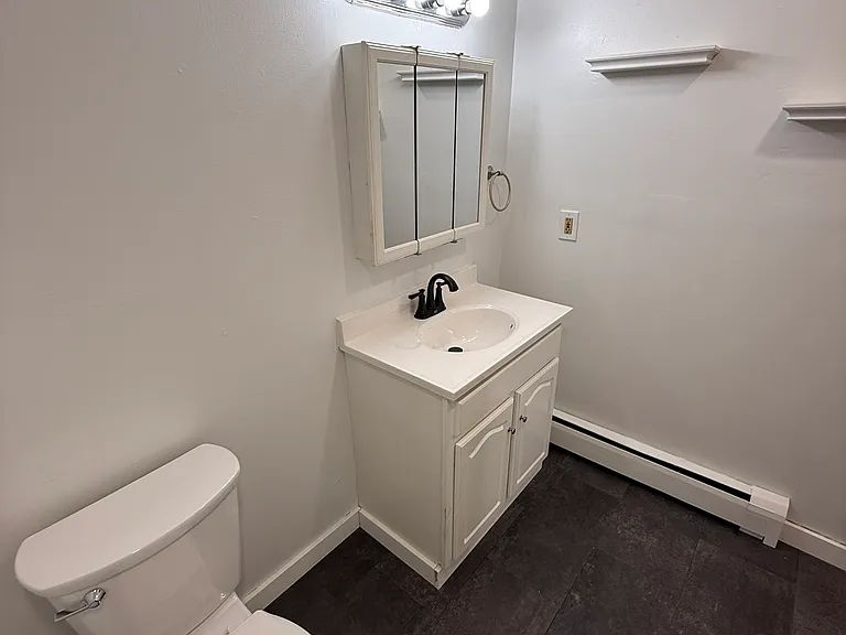 400 N Main St #7 — Photo 17