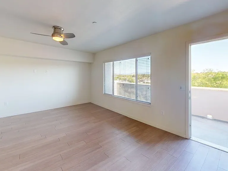 Platinum Apartments — Photo 22