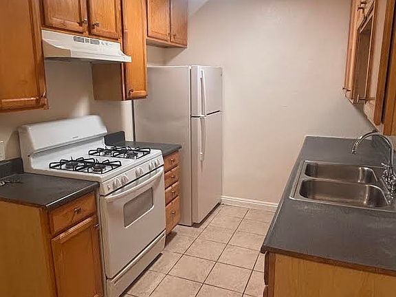 4th image of 116 Palm Ave APT 8