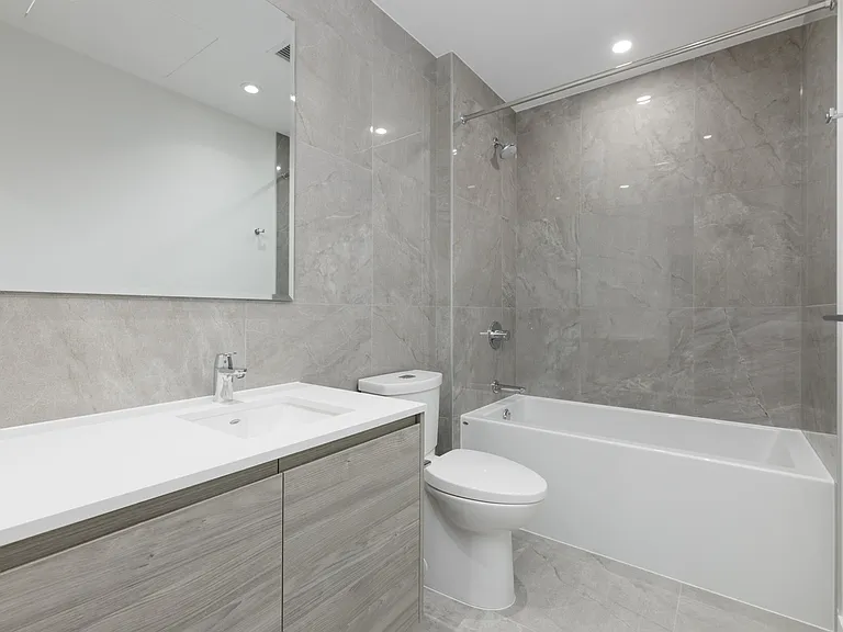660 Quayside Dr #703 — Photo 12