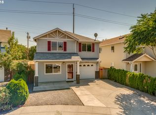 7840 SE Springwater Dr, Portland, OR 97206