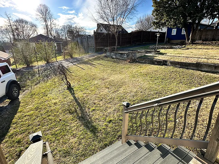 923 E Hillcrest Dr #2 — Photo 25