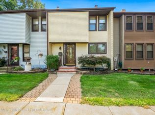 825 Jamestown Rd, East Windsor, NJ 08520