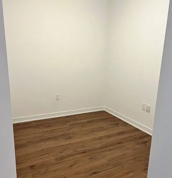 395 Dundas St W #619 — Photo 11