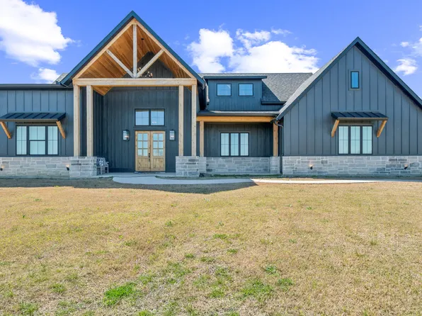 170 Dollie Rd, Grandview, TX 76050