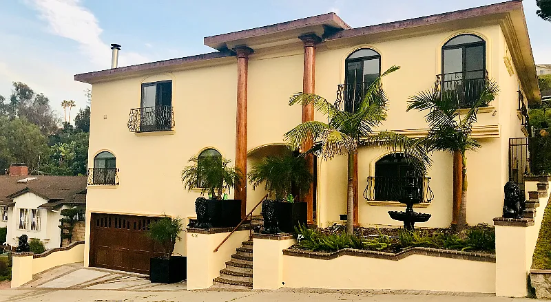 1 Private Bedroom & Bathroom In Gorgeous Mansion In Hills, Gym, Yard-Pool, View, Free Parking — Photo 2