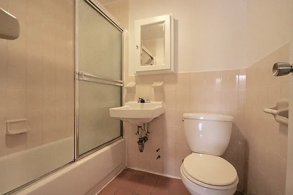 Rented by MetroNest | media 16