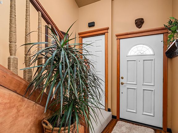 3rd image of 2309 35th St