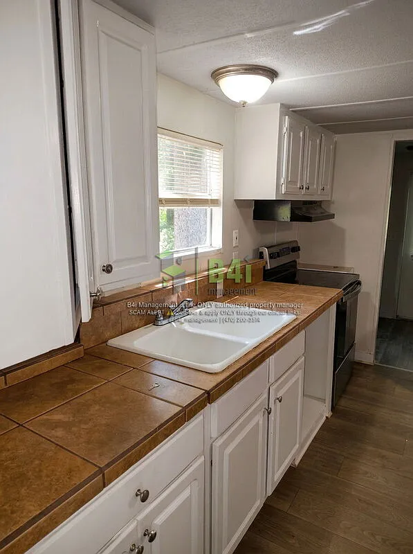 3 bed, 2.0 bath, 1344 sqft, $1,250 — Photo 4