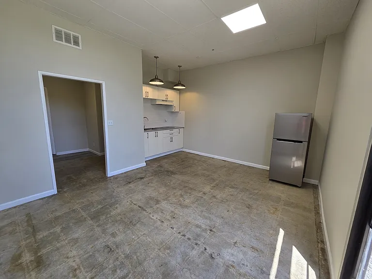 5265 Fountain Ave #103 — Photo 2